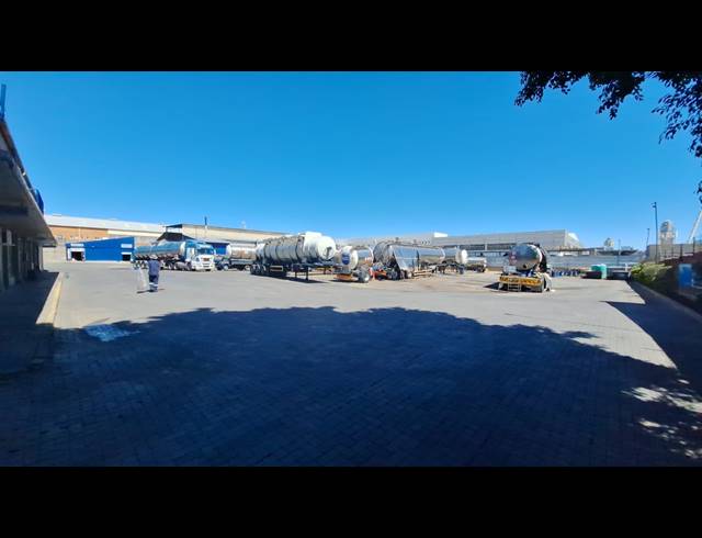 8,000M² WAREHOUSE FOR SALE IN WYNBERG